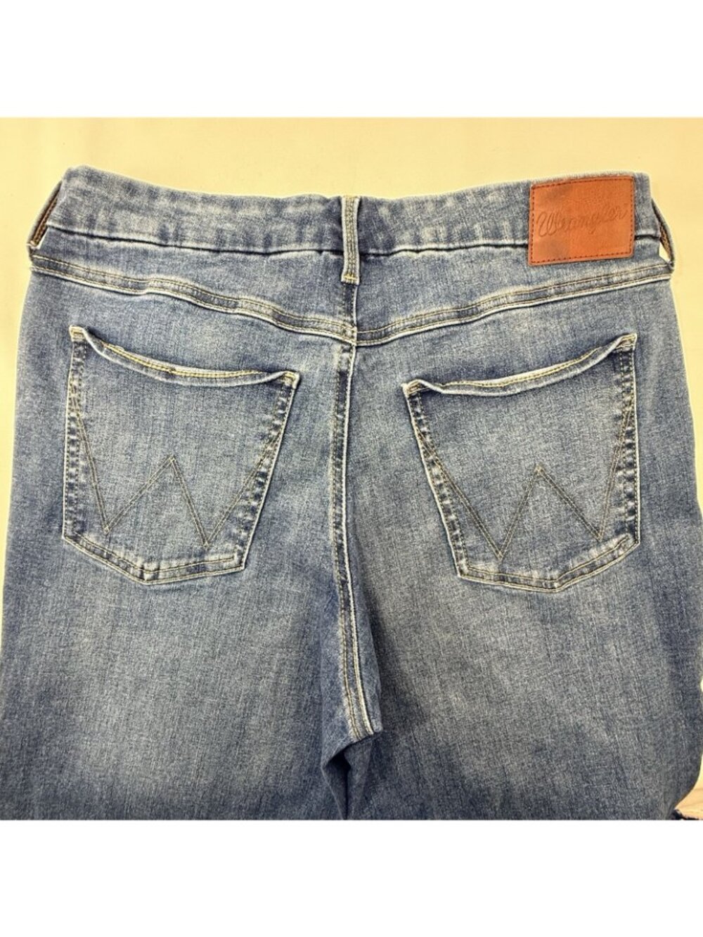 Wrangler Bespoke Flare Bootcut Wide Jeans Women Size 32 Cowboy Cowgirl Western - Picture 8 of 12